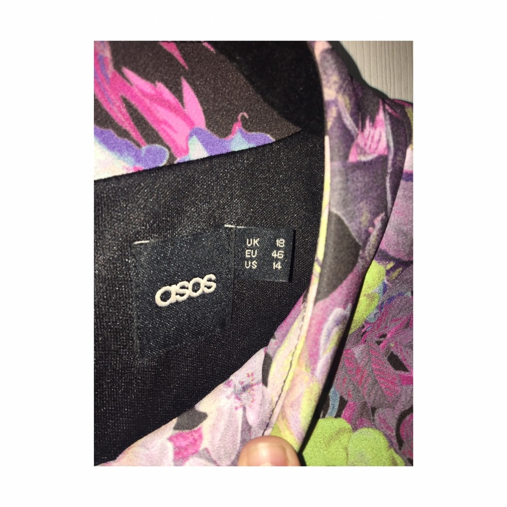 Floral Co-ord (matching crop top and skirt) Two Piece Set Plus Size - Picture 3 of 8